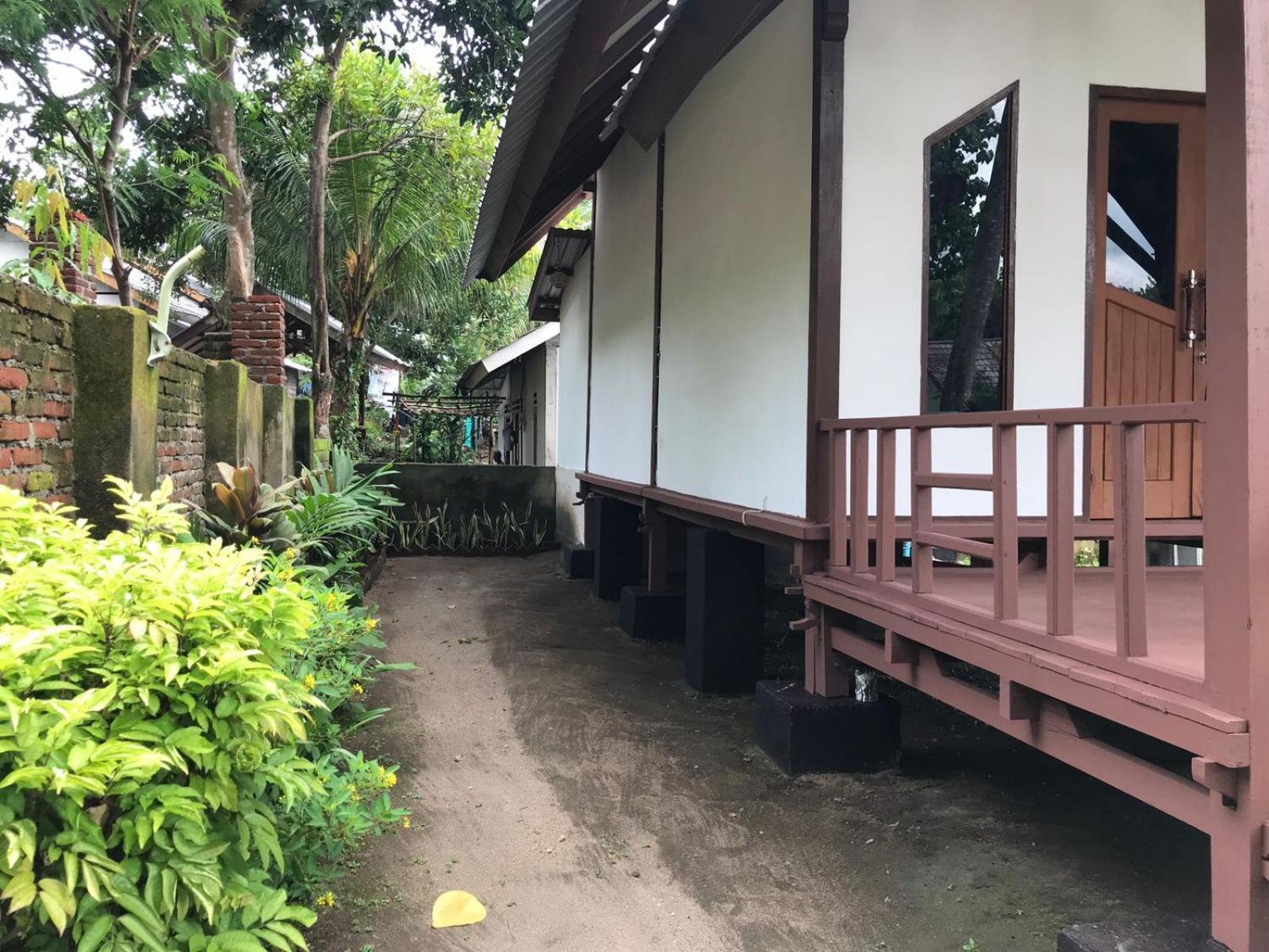 Kevin House Hotel Tanjung  Exterior photo